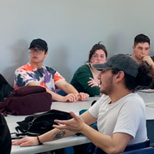 Estudiantes de primer año en la Universidad del Bío-Bío de Concepción y Chillán conocen actividades del Centro de Idiomas